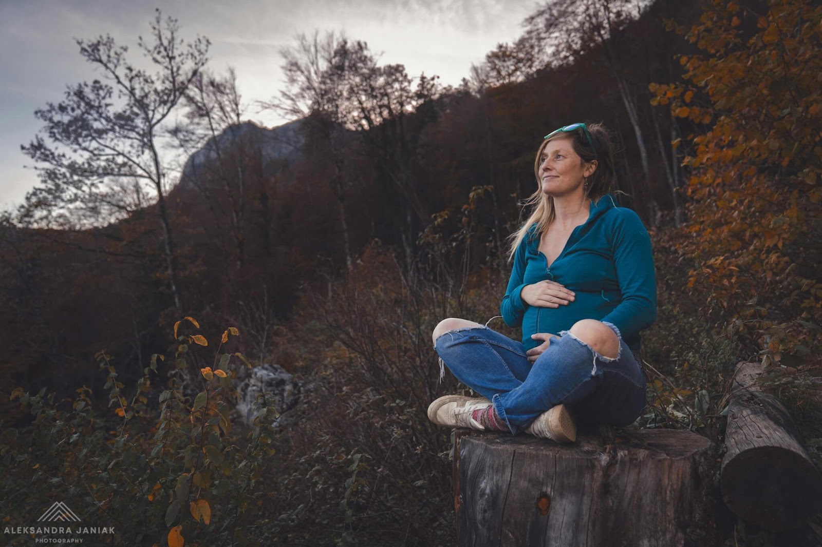 This image has an empty alt attribute; its file name is Aleksandra_Janiak_Mothers_Guide_to_Nature_9.jpg